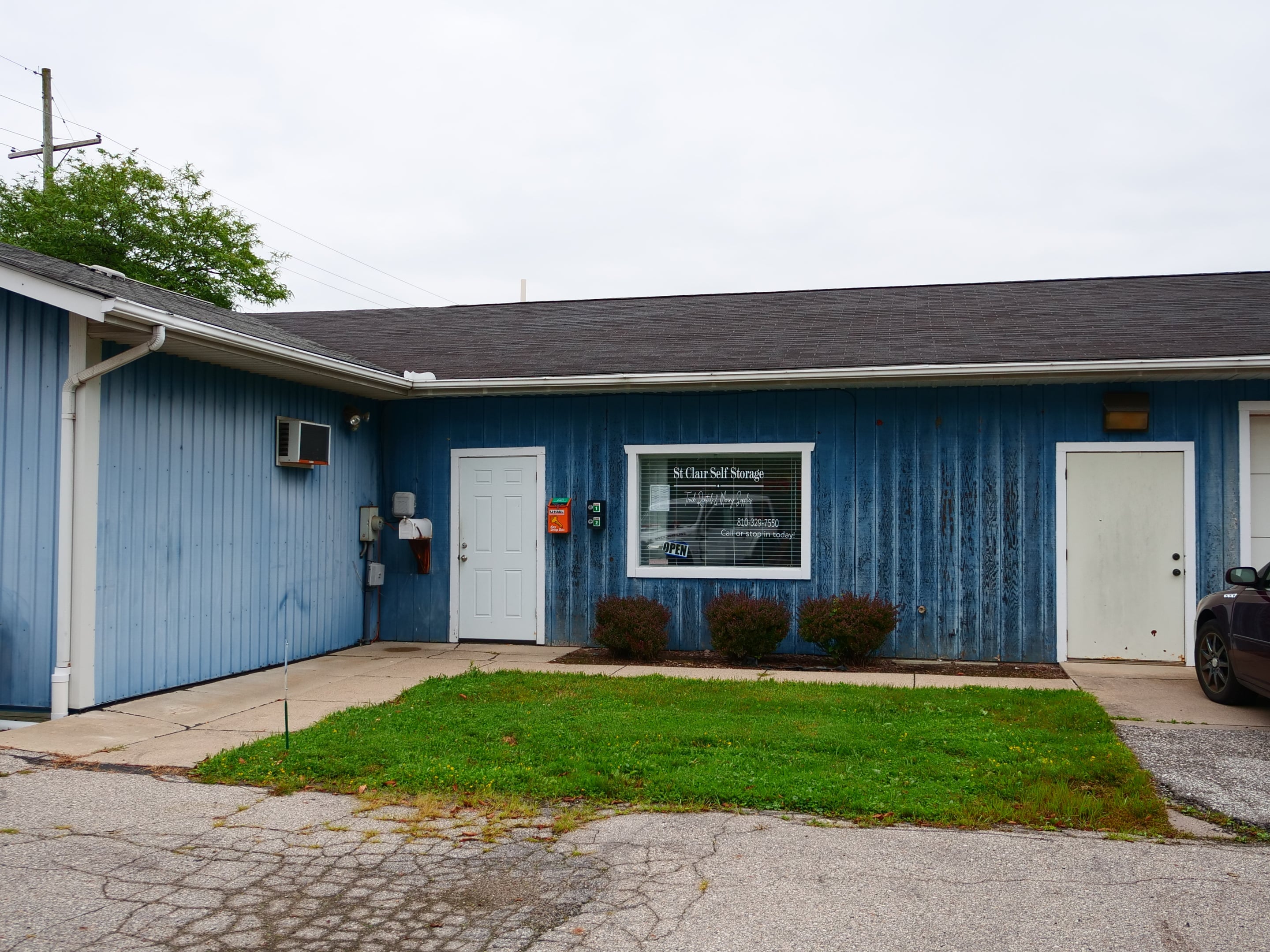 moving truck rentals u-haul 48079 port huron st clair